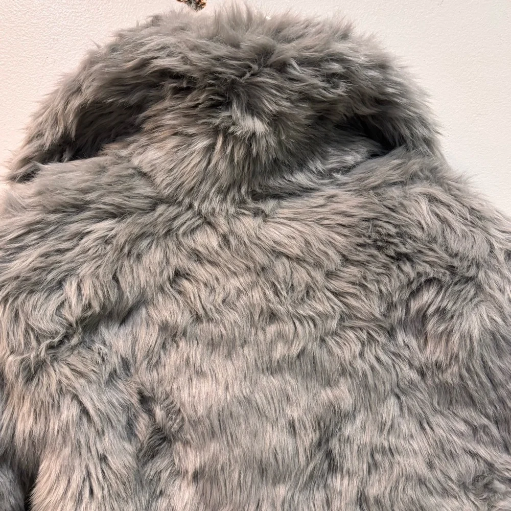 Abercombie & Fitch Faux Fur Zip Up Classic Coat Jacket Women’s Size XS NEW